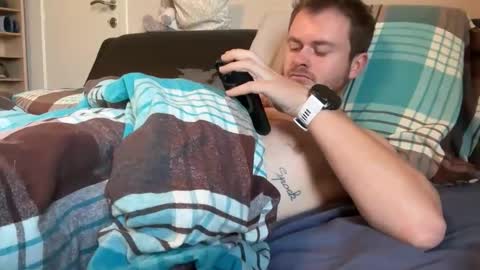 Snapshot of _stevie___ chatting on October 12, 12:37 pm _stevie___ online show from October 12, 12:37 pm