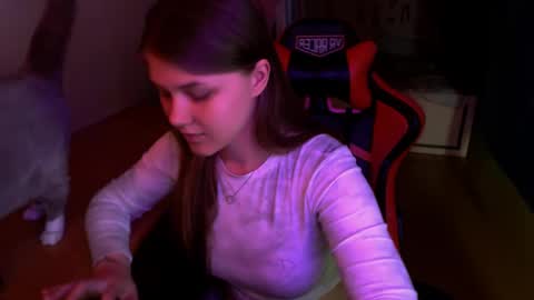 Snapshot of _sweet_foxy_ chatting on May 29, 2:15 pm Mari online show from May 29, 2:15 pm