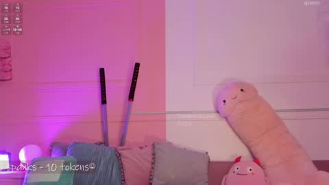 _tammarra_ online show from January 15, 10:24 pm