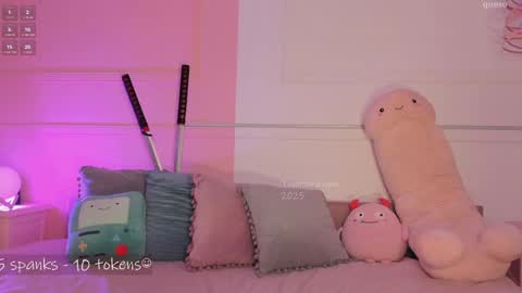 _tammarra_ online show from February 7, 10:30 pm