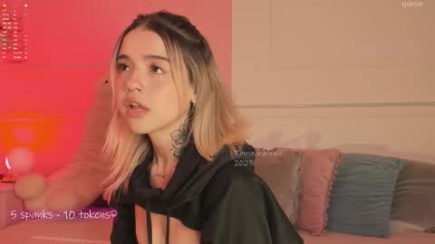 _tammarra_ online show from September 10, 4:07 pm