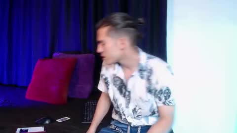    online show from January 18, 9:24 pm