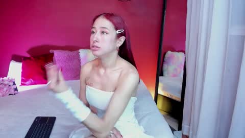    online show from March 25, 1:50 pm