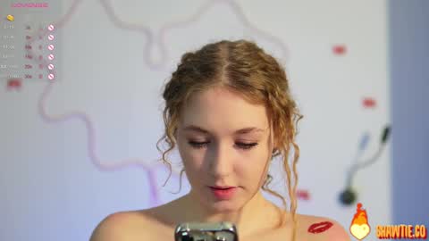 Snapshot of _taylor_swift chatting on February 17, 7:47 am Taylor online show from February 17, 7:47 am