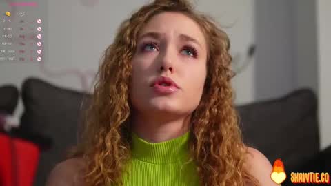 Snapshot of _taylor_swift chatting on February 27, 7:12 am Taylor online show from February 27, 7:12 am