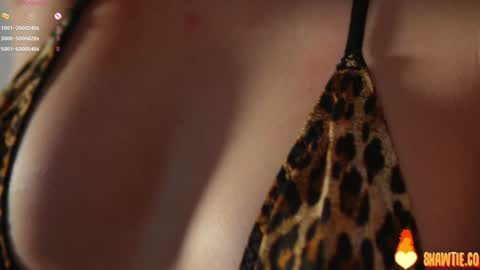 Snapshot of _taylor_swift chatting on September 19, 1:23 pm Taylor online show from September 19, 1:23 pm