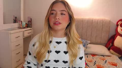 _tiffany1 online show from March 19, 2:37 am