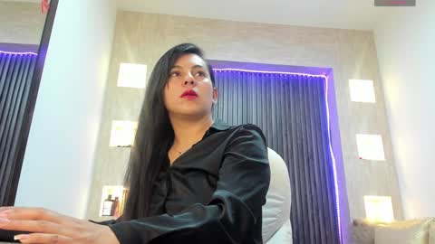 Snapshot of _tiffany_queen chatting on December 15, 6:26 pm Stefania online show from December 15, 6:26 pm