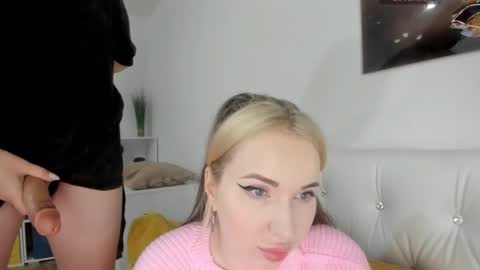 LilyOpen Pvt online show from October 22, 11:10 am