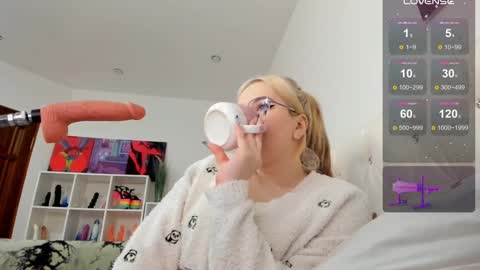 LilyOpen Pvt online show from January 10, 8:49 am