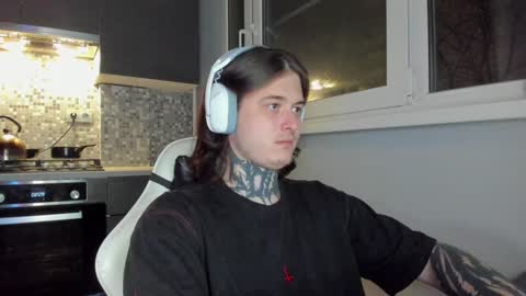 Snapshot of _torfin_ chatting on December 1, 8:31 pm _torfin_ online show from December 1, 8:31 pm