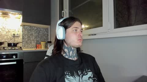 Snapshot of _torfin_ chatting on December 10, 3:41 am _torfin_ online show from December 10, 3:41 am