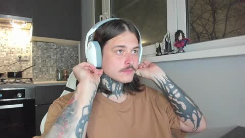 Snapshot of _torfin_ chatting on February 15, 7:06 pm _torfin_ online show from February 15, 7:06 pm