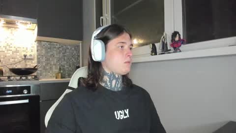 Snapshot of _torfin_ chatting on February 20, 6:02 pm _torfin_ online show from February 20, 6:02 pm