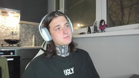 Snapshot of _torfin_ chatting on February 22, 4:30 pm _torfin_ online show from February 22, 4:30 pm