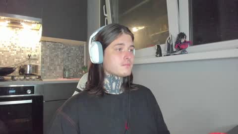 Snapshot of _torfin_ chatting on March 6, 10:15 pm _torfin_ online show from March 6, 10:15 pm