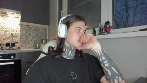 Snapshot of _torfin_ chatting on March 11, 3:48 am _torfin_ online show from March 11, 3:48 am