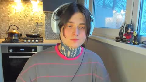 Snapshot of _torfin_ chatting on February 5, 5:56 am _torfin_ online show from February 5, 5:56 am