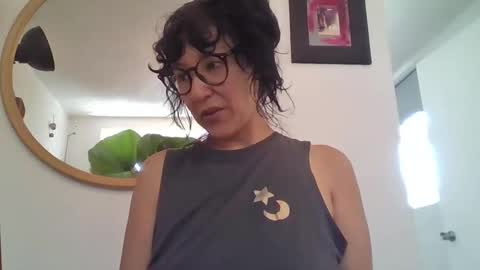 _tutti_frutti_ online show from April 6, 8:21 pm