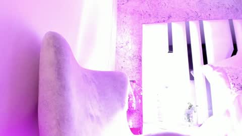 Snapshot of _valeria___ chatting on January 17, 9:17 am valeria jade online show from January 17, 9:17 am
