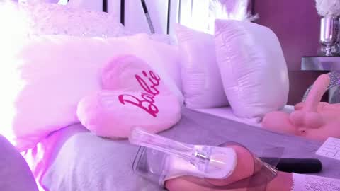 Snapshot of _valeria___ chatting on February 7, 1:47 am valeria jade online show from February 7, 1:47 am
