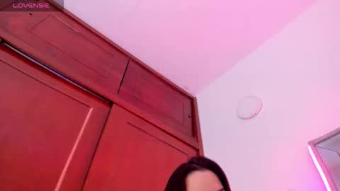 _valeria_saenz_ online show from November 10, 2:21 am