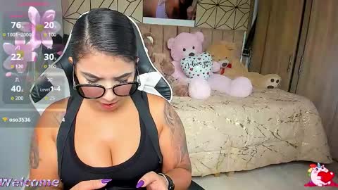 vane online show from September 8, 6:40 pm