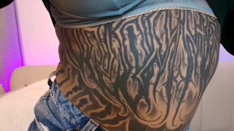 _velka_ online show from November 3, 4:03 am