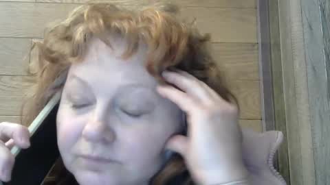 Snapshot of _viki__ chatting on April 15, 9:05 am _viki__ online show from April 15, 9:05 am