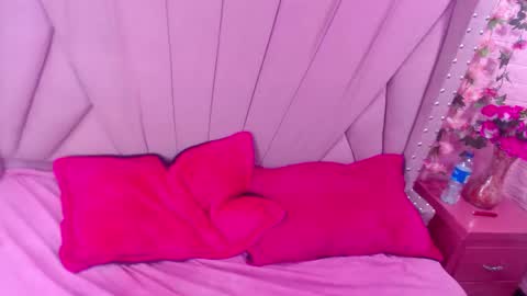 _violeta_18 online show from March 5, 11:49 pm