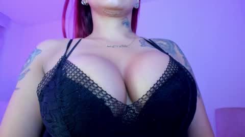 INSTAGRAM pinzon viviana online show from February 21, 1:39 am