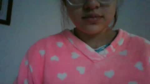 Snapshot of _vix555_ chatting on April 3, 9:13 pm Vix online show from April 3, 9:13 pm