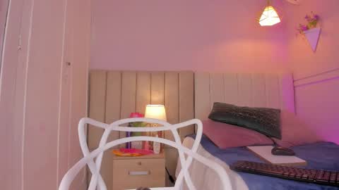 _wendy_x online show from October 8, 11:52 am