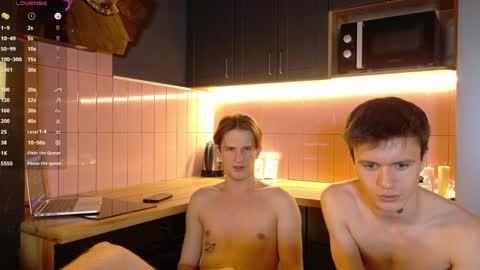 Snapshot of _whitenight18_ chatting on February 7, 7:06 pm Bogdan Vlad online show from February 7, 7:06 pm