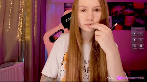 Snapshot of _witch__ chatting on January 18, 7:59 am Enni online show from January 18, 7:59 am