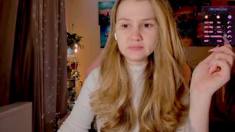 Snapshot of _witch__ chatting on September 14, 6:23 am Enni online show from September 14, 6:23 am