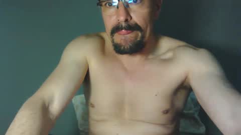 Snapshot of _yjesneth2011 chatting on October 7, 1:03 am _yjesneth2011 online show from October 7, 1:03 am