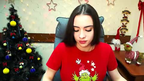 Snapshot of _your_fantasy_girl chatting on December 8, 3:10 am Alisa online show from December 8, 3:10 am