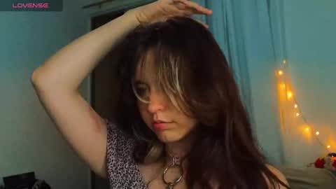Snapshot of _yourcherrybomb chatting on March 8, 2:55 am _yourcherrybomb online show from March 8, 2:55 am