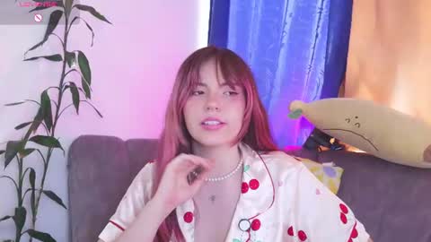 Snapshot of _yourcherrybomb chatting on July 10, 8:00 pm _yourcherrybomb online show from July 10, 8:00 pm