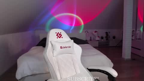 Nicole  Thomas  Dave online show from March 11, 3:12 pm