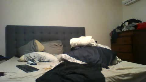 Snapshot of _zeus____ chatting on December 2, 9:45 am Zeus online show from December 2, 9:45 am