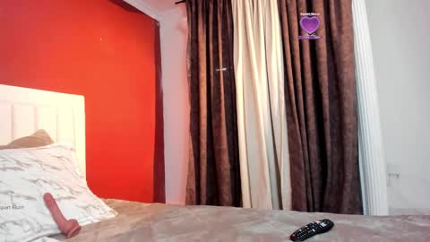 Snapshot of _zoe19_ chatting on November 21, 11:42 am _zoe19_ online show from November 21, 11:42 am