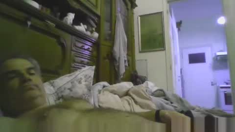 a203530 online show from November 26, 10:22 pm