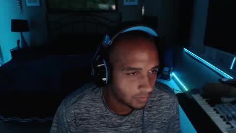 a4orce online show from October 12, 11:26 pm