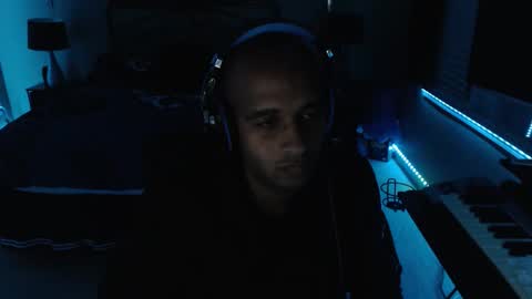 a4orce online show from October 31, 1:28 am