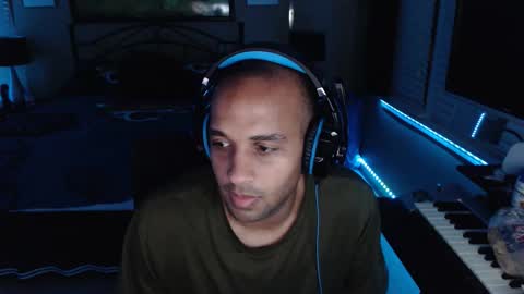 a4orce online show from March 8, 3:21 am