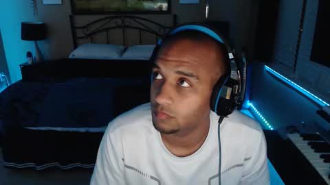 a4orce online show from March 24, 1:43 am