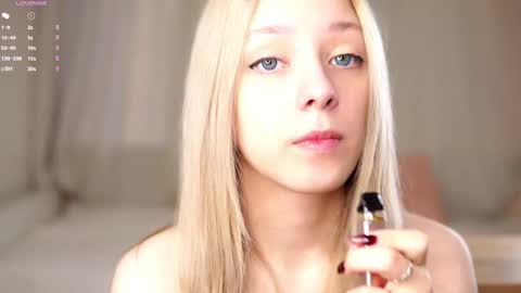 Snapshot of a__mother_of_dragons chatting on February 25, 1:37 am Luna online show from February 25, 1:37 am