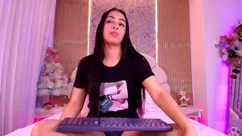 Aisha online show from December 5, 11:52 am